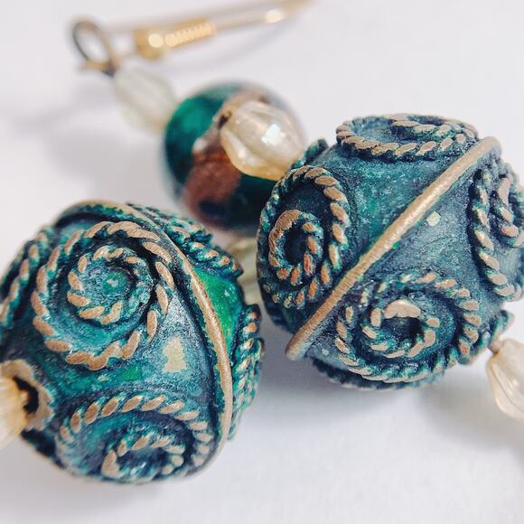 VTG Glass Lampwork Brass Earrings Green Boho Artisan Drop Dangle Ornate Earthy - Picture 8 of 16